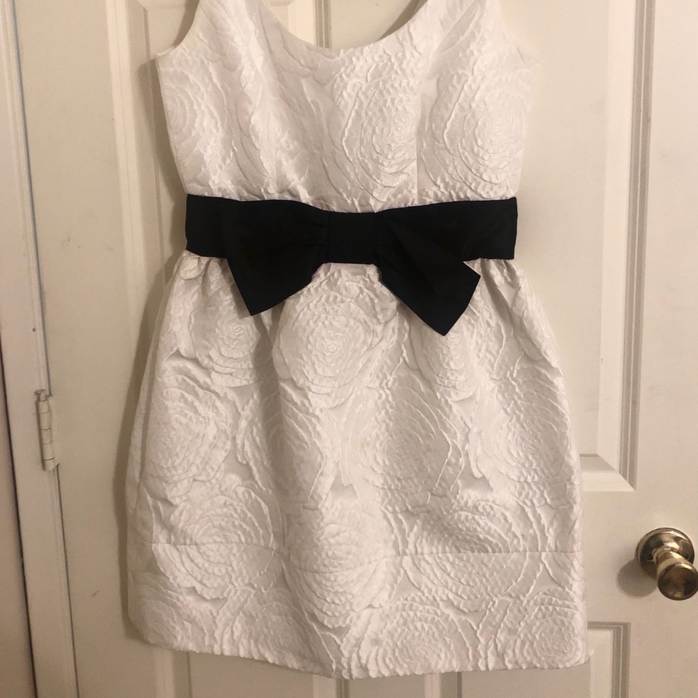 Taylor White Dress With Black Bow